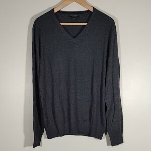 Banana Republic Gray V-Neck Sweater Classic Knit
